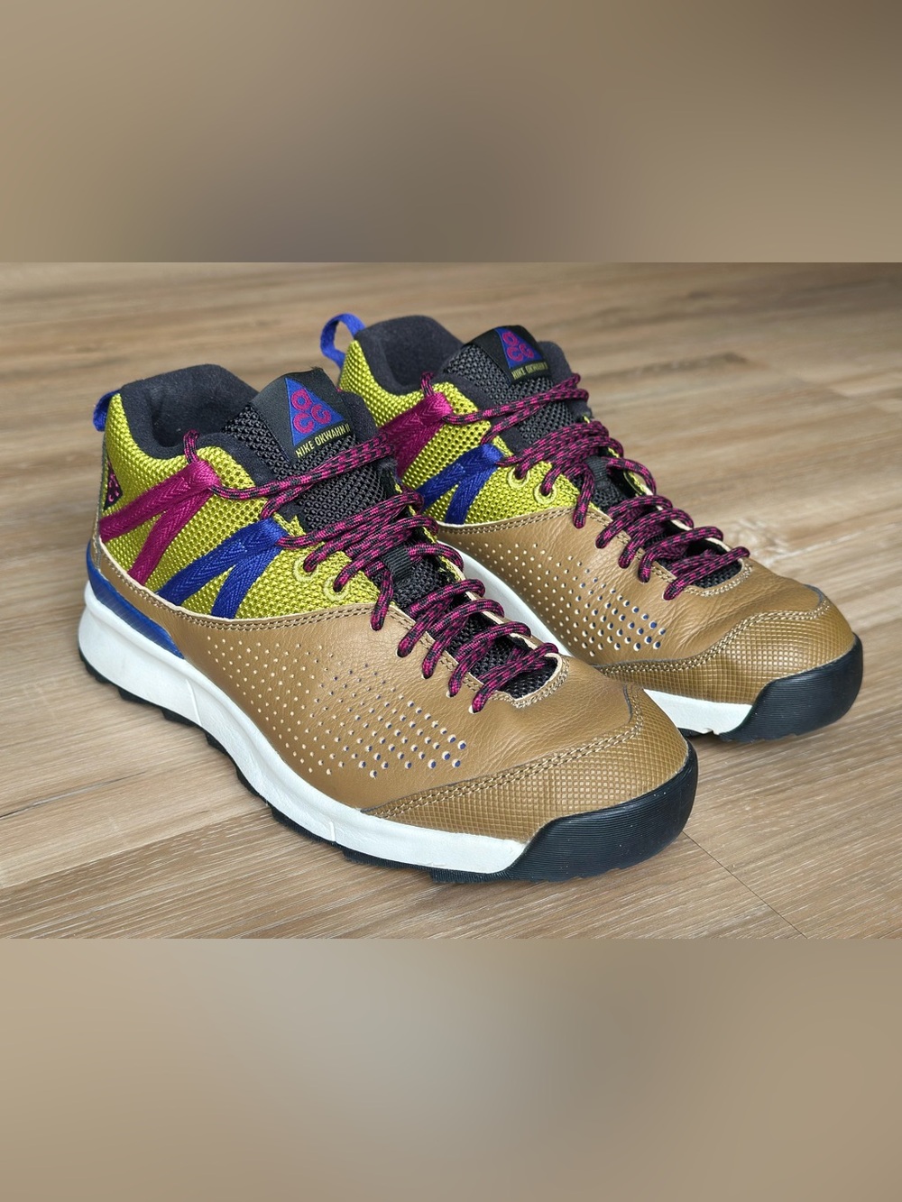 Nike ACG Okwahn II Golden Beige 525367-201 Men’s Size 7 Trail Hiking Shoes